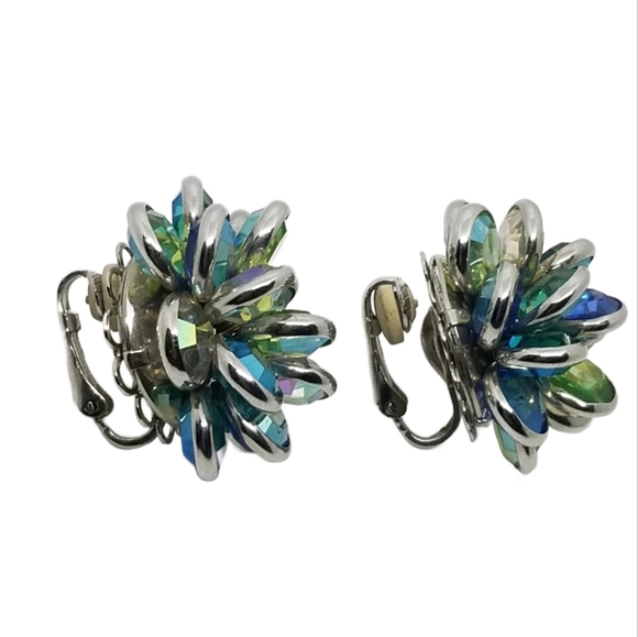 SWAROVSKI SAVVY COLLECTION 1980s BLUE/GREEN CRYSTAL BEZEL SET CLUSTER EARRINGS - Picture 4 of 5